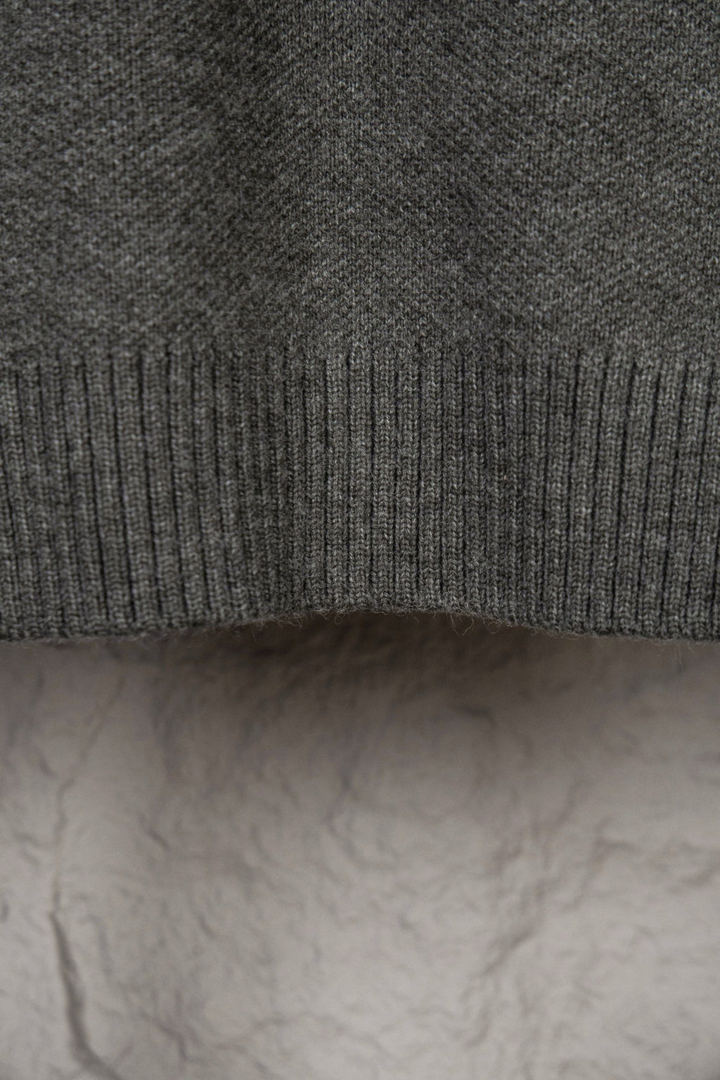 Retro atmosphere round neck autumn and winter loose and lazy feeling thick unisex sweater P205-Grey