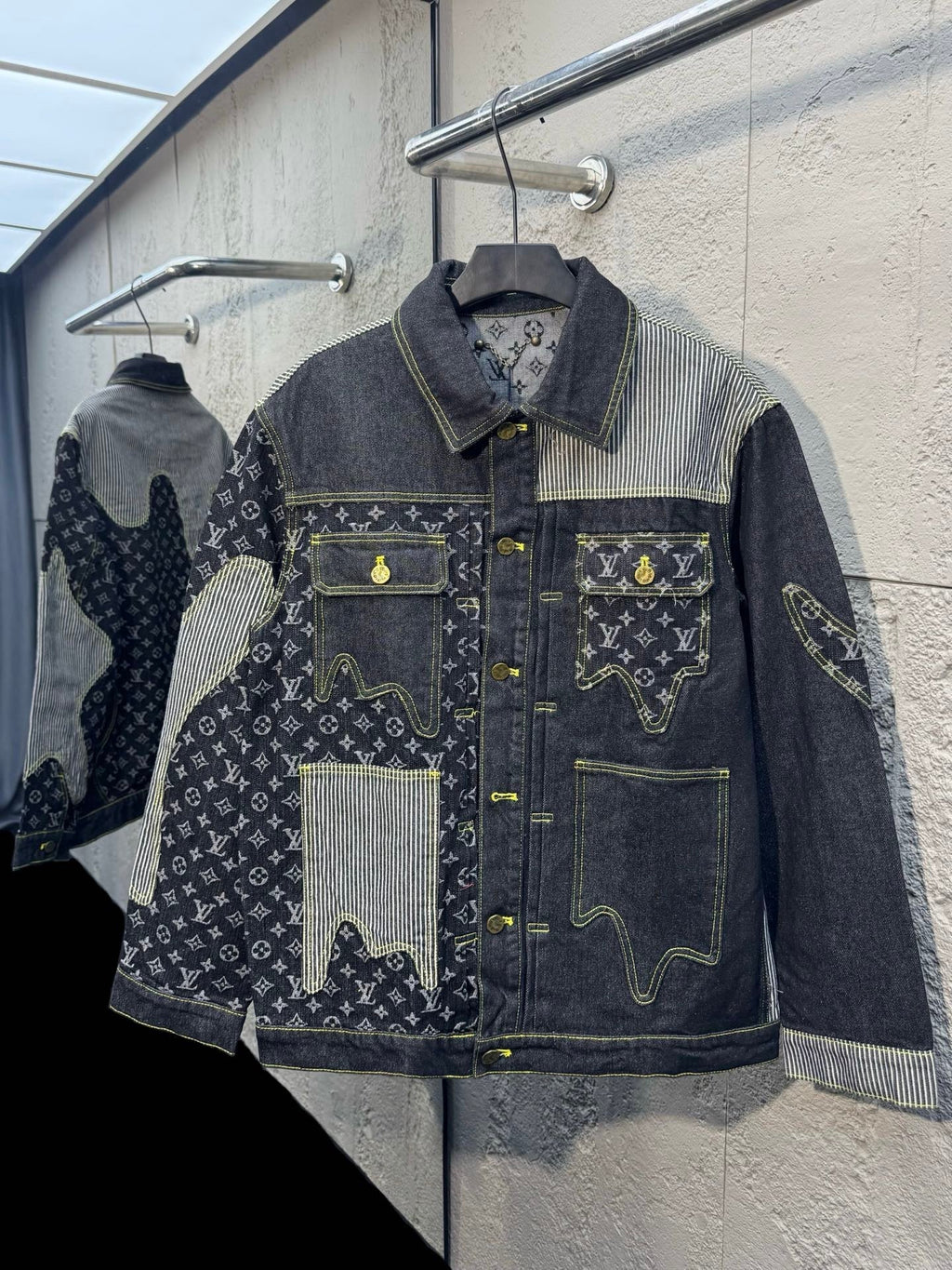 letter 1 color fashion coat  091806