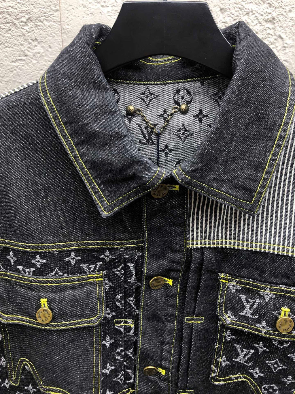 letter 1 color fashion coat  091806