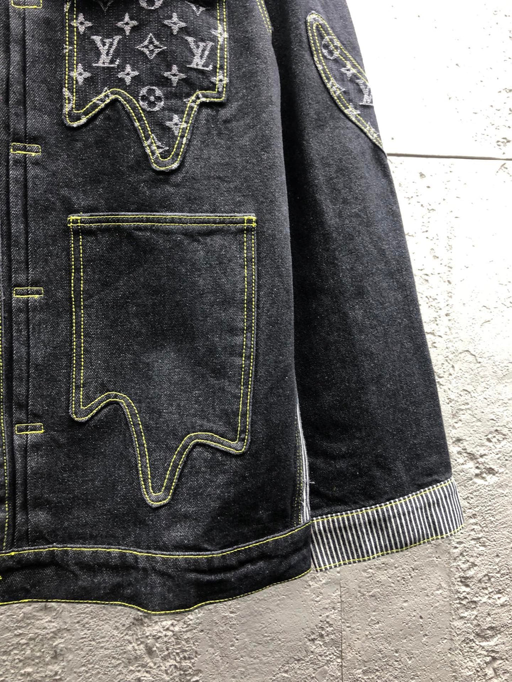 letter 1 color fashion coat  091806