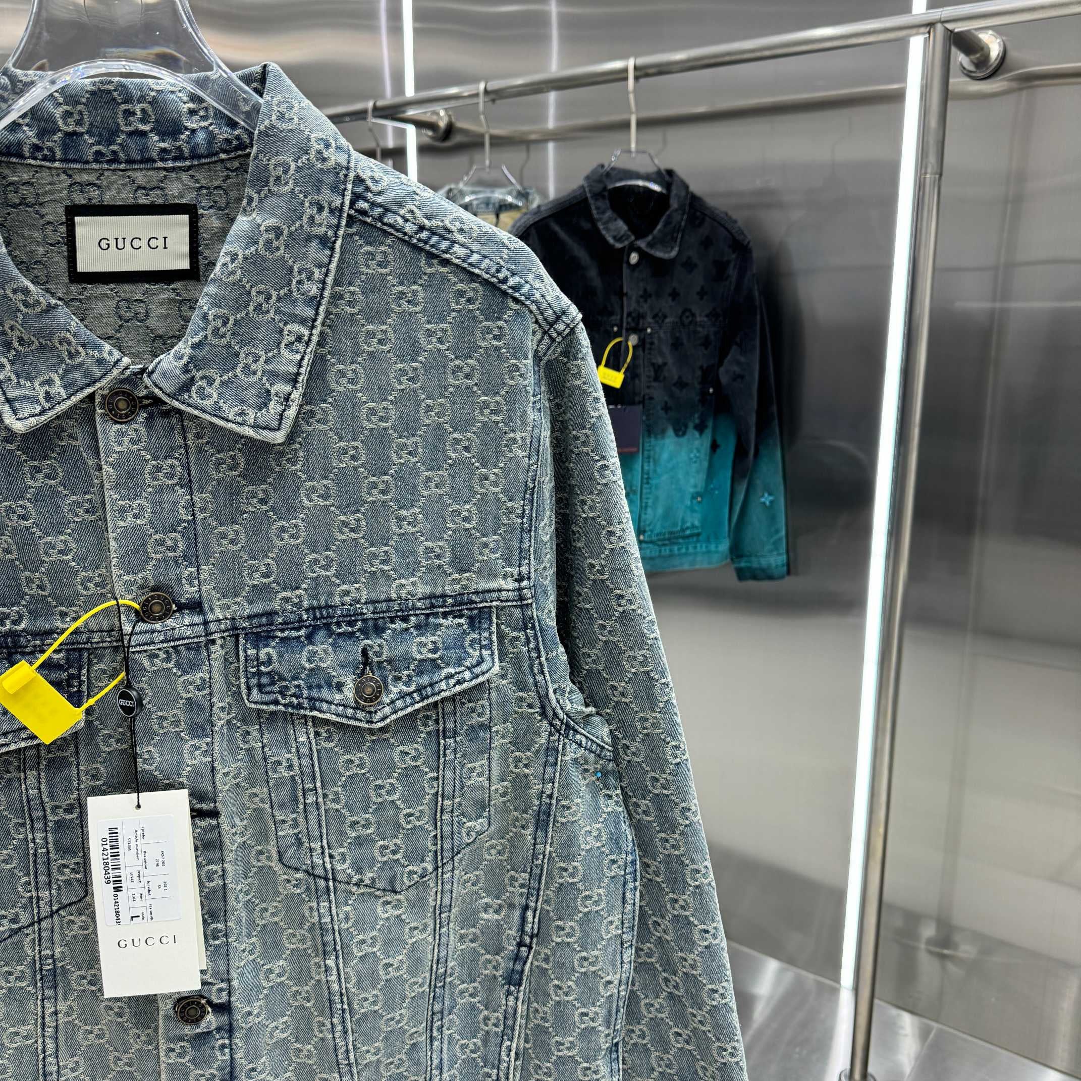 letter 1 color fashion coat  091805